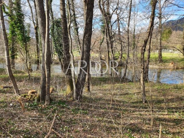 Parcela na predaj 1700 m² – Jelenje