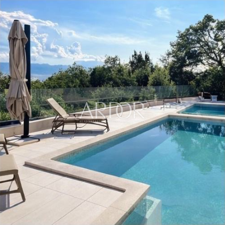 Apartmán Na predaj -  Kostrena