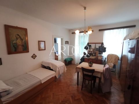 Kuća Na prodaju -  Grižane-Belgrad