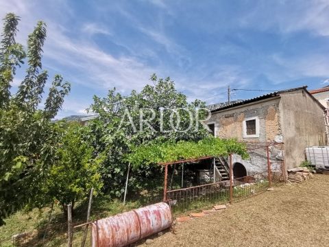 Kuća Na prodaju -  Grižane-Belgrad