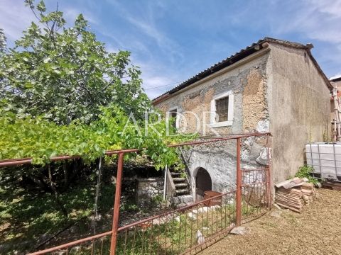 Kuća Na prodaju -  Grižane-Belgrad