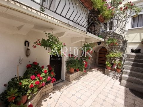 Kuća Na prodaju -  Grižane-Belgrad