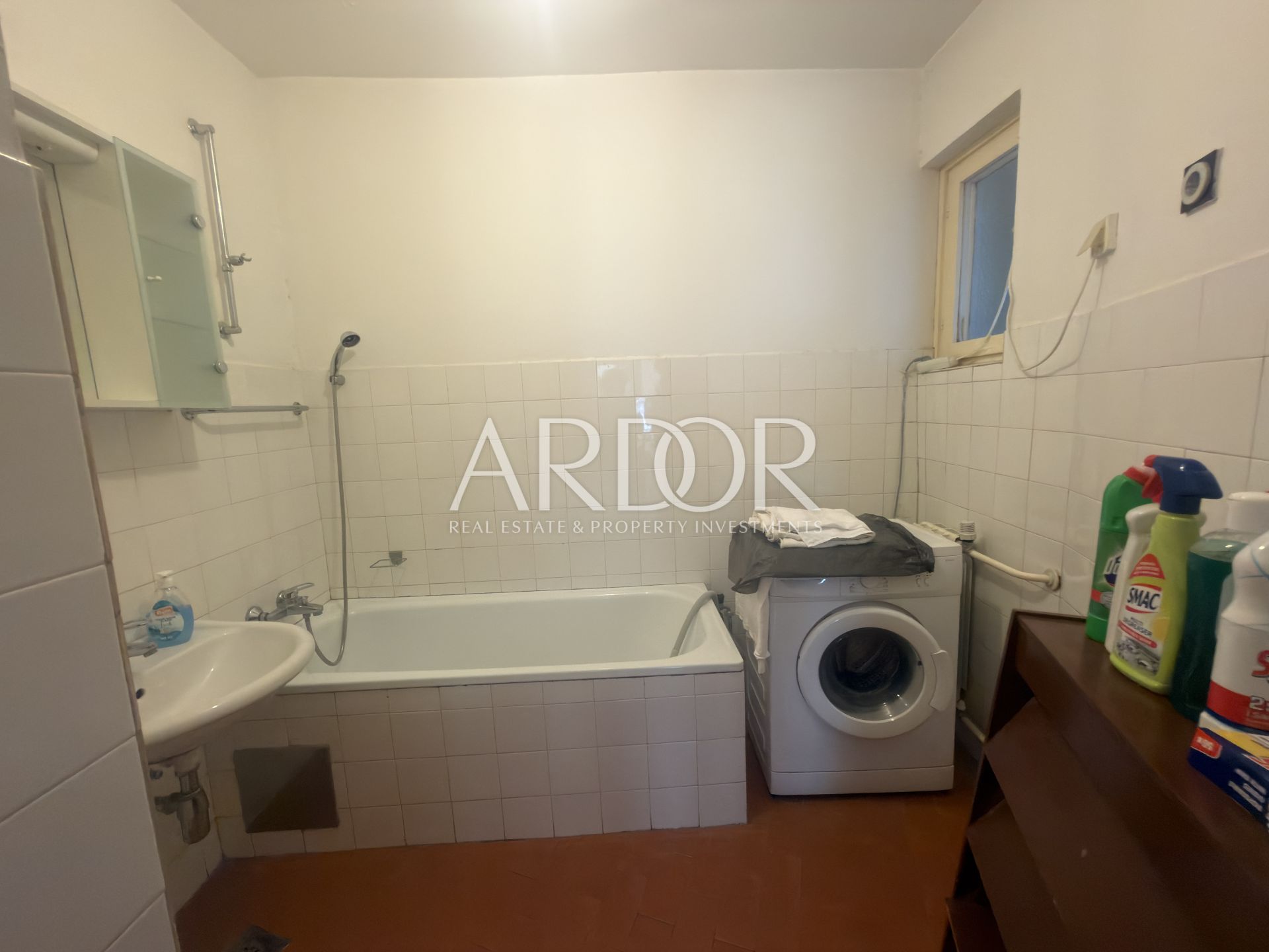 Flat For sale -  Kozala