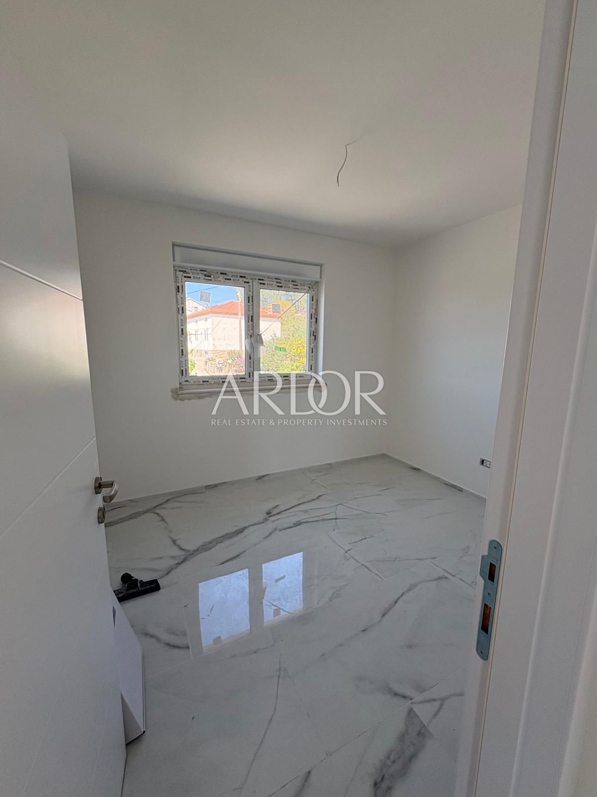 Appartement À vendre -  Banjol