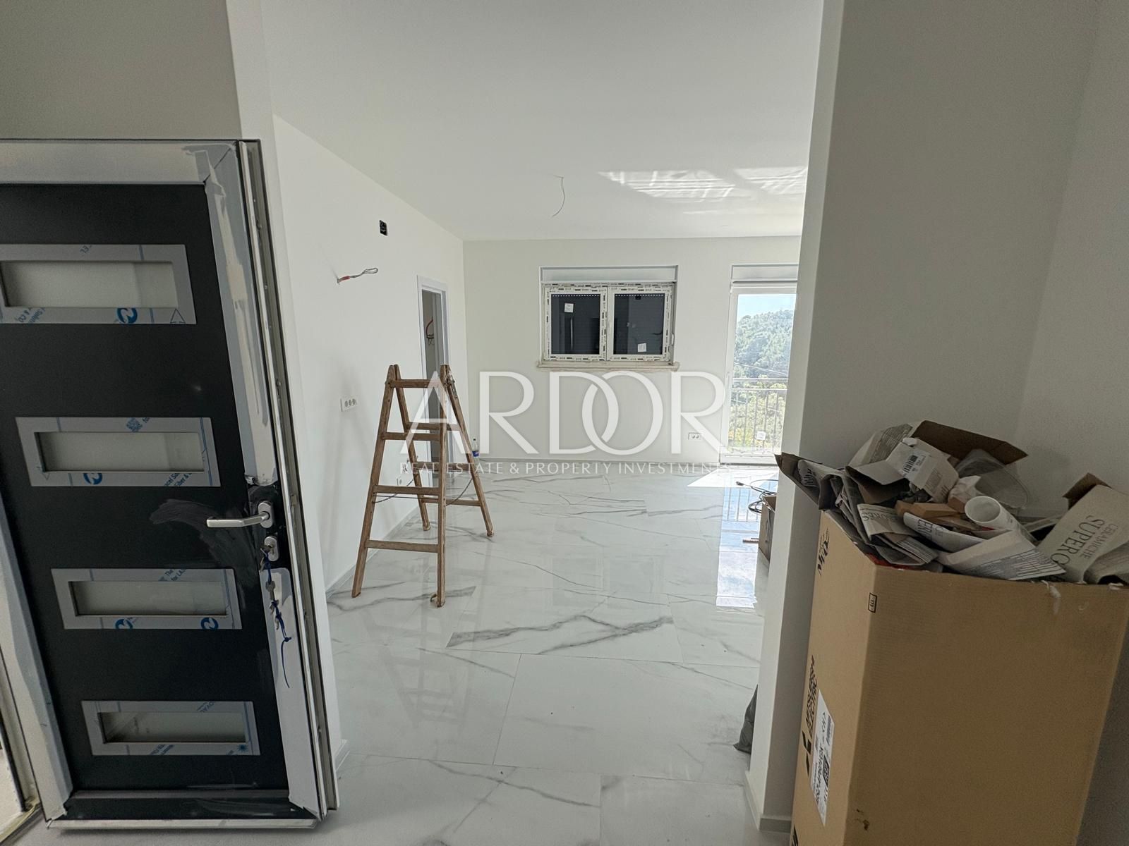 Appartement À vendre -  Banjol