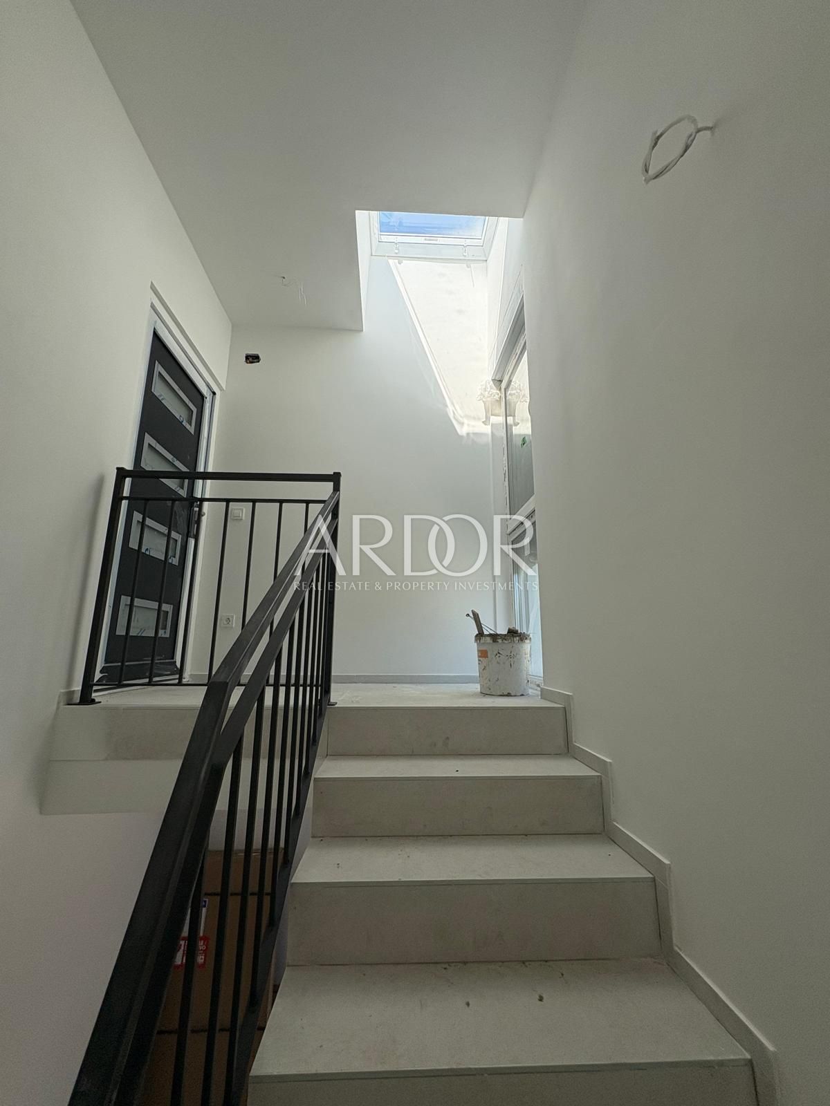 Appartement À vendre -  Banjol