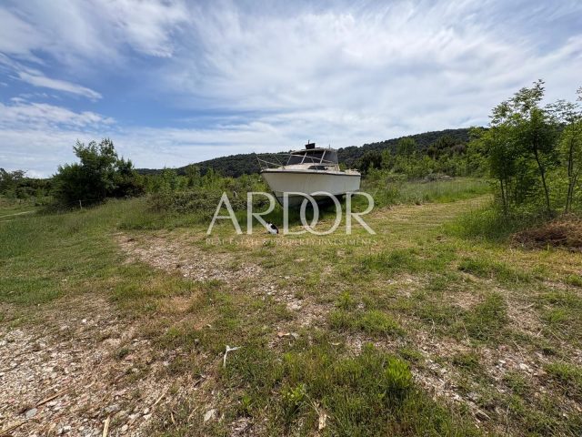 Land for sale 580 m² – Rab