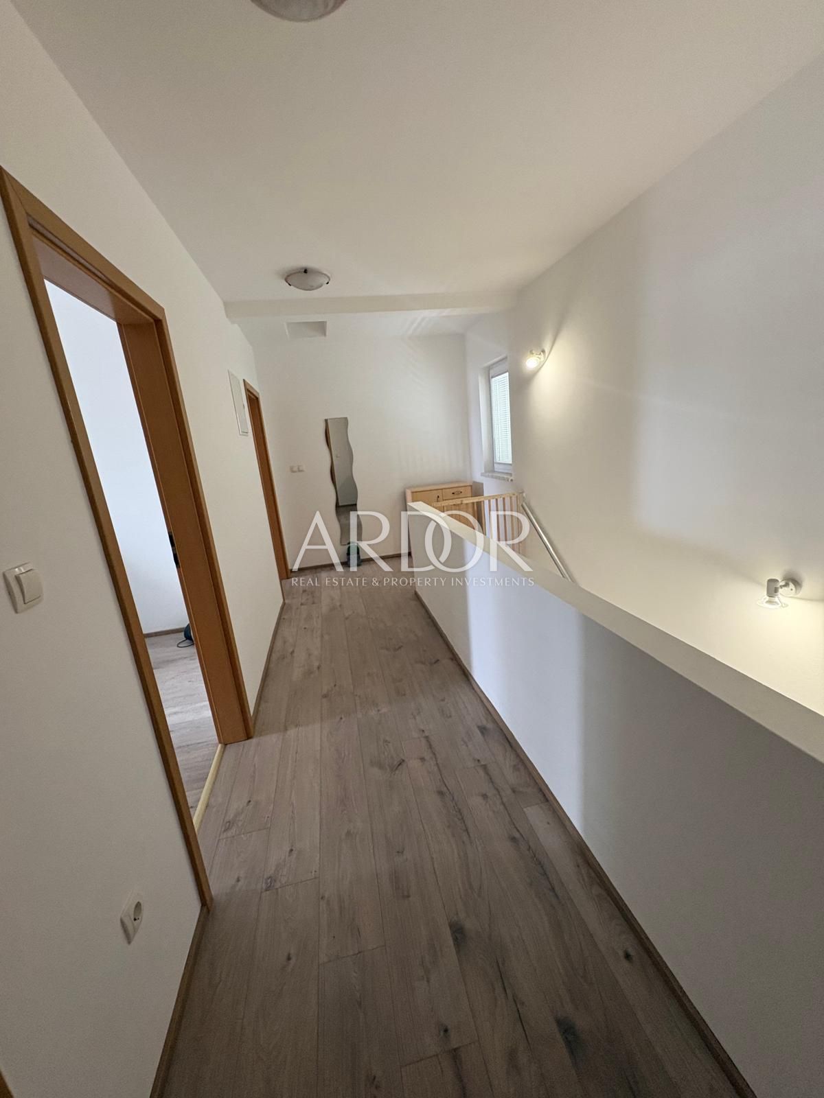 House For sale -  Barbat na Rabu