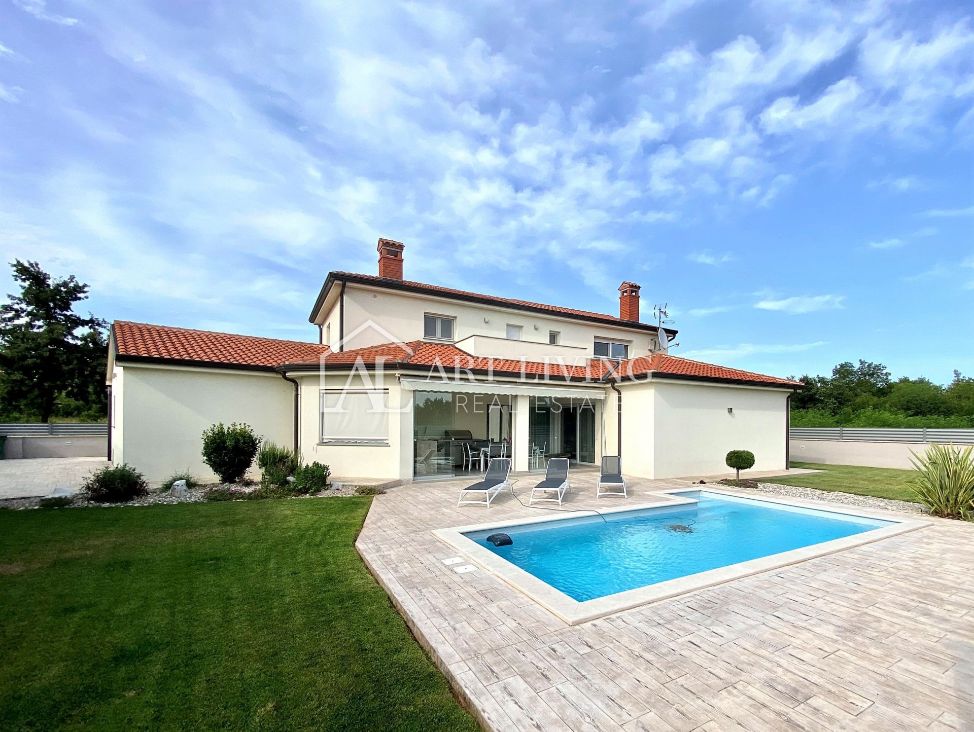 Casa In vendita - Poreč - foto 1/23