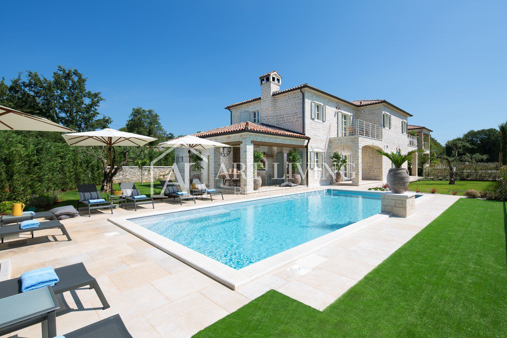 Casa In vendita - Poreč - foto 1/21