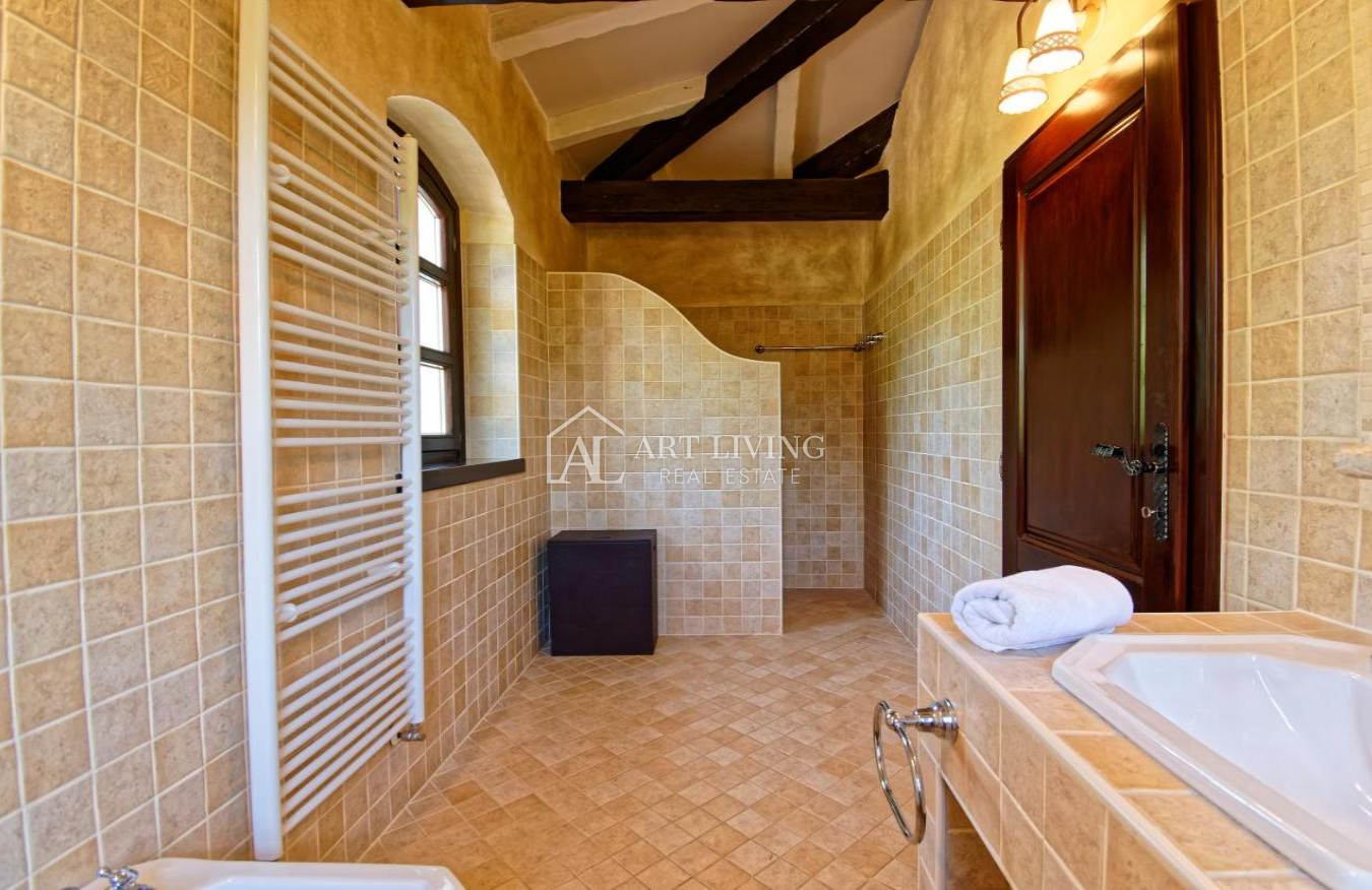 Casa In vendita -  Poreč