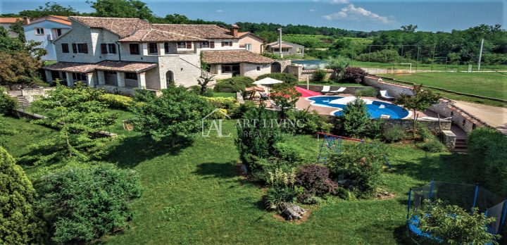 Haus zu verkaufen 445 m² – Poreč