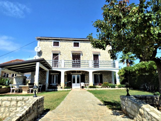 Dom na sprzedaż 295 m² – Umag