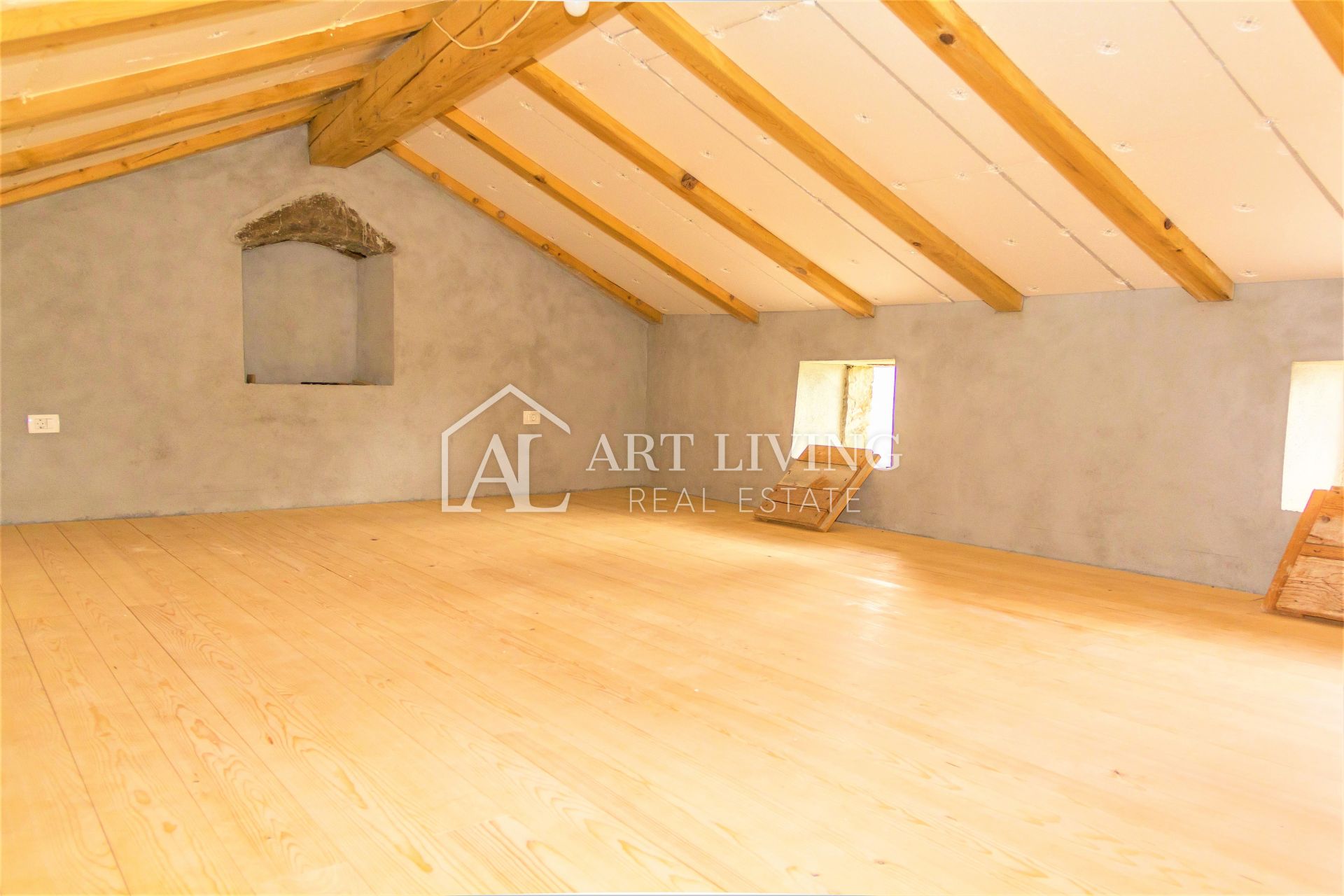 House For sale -  Oprtalj