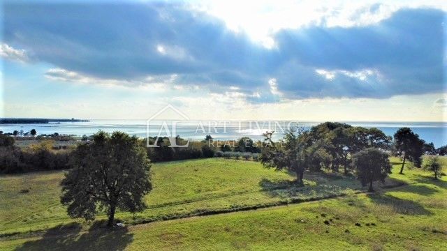 Terreno In vendita -  Umag