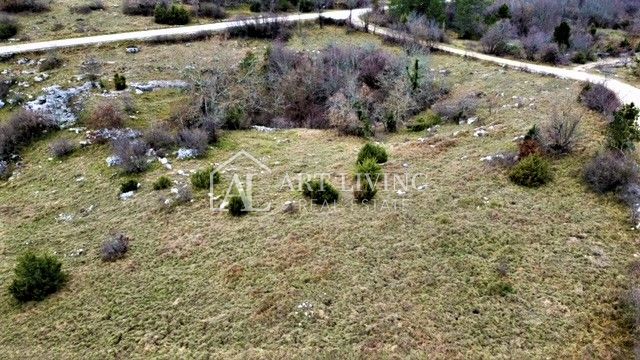 Land For sale -  Oprtalj