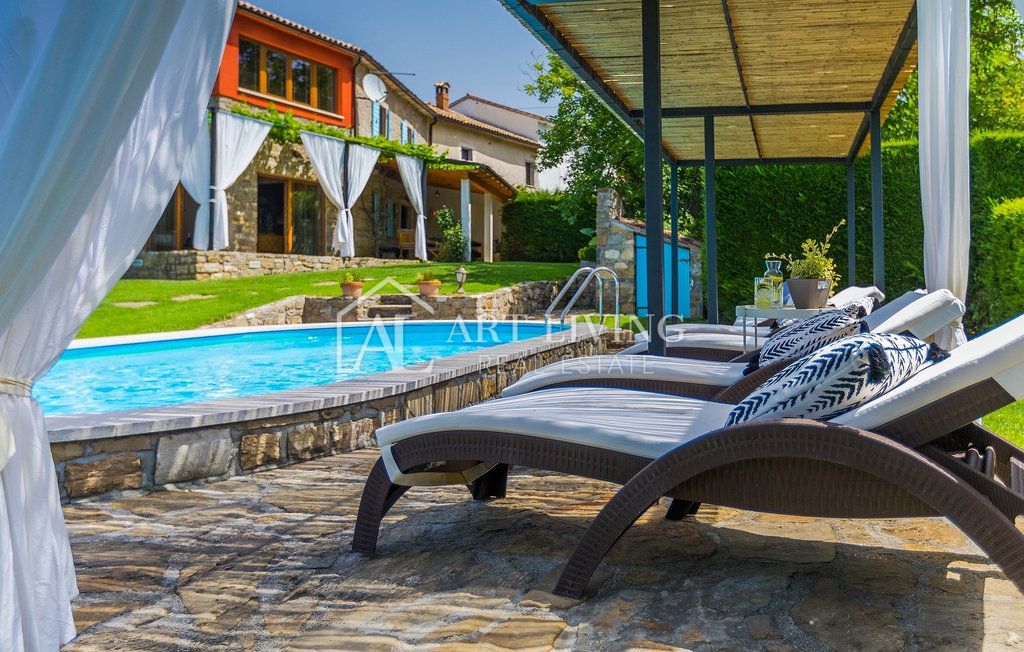 House For sale - Istarska Buzet