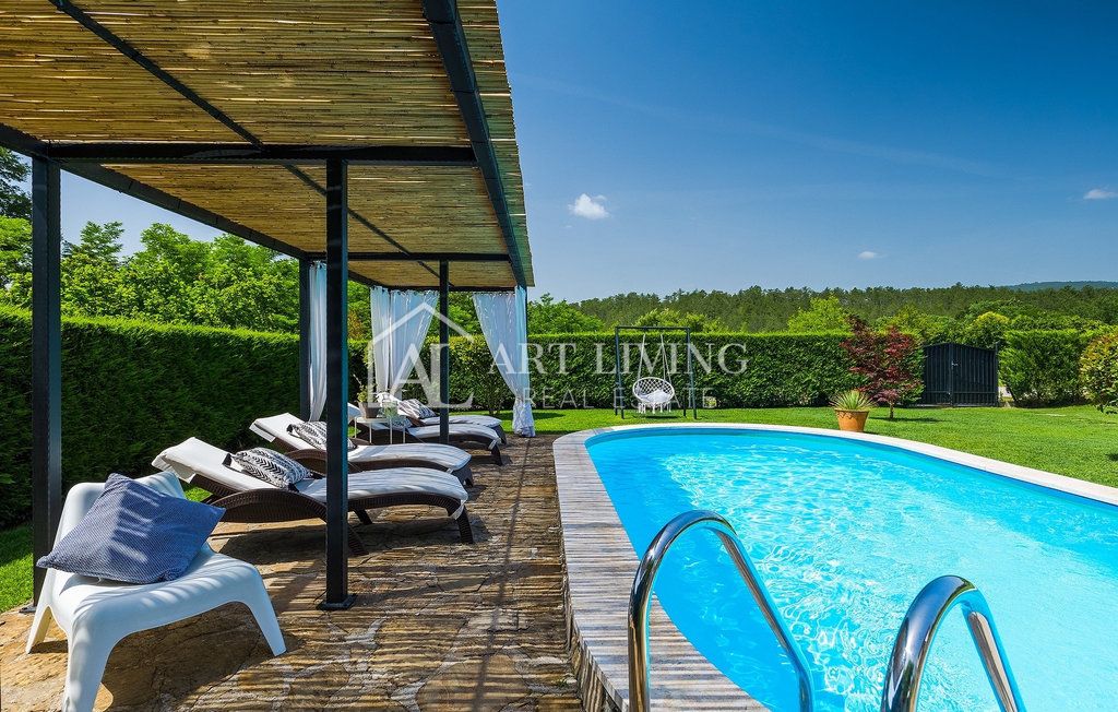 House For sale - Istarska Buzet