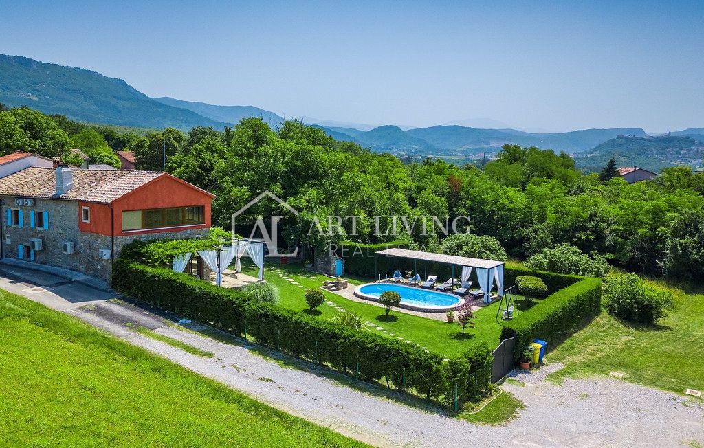 House For sale - Istarska Buzet