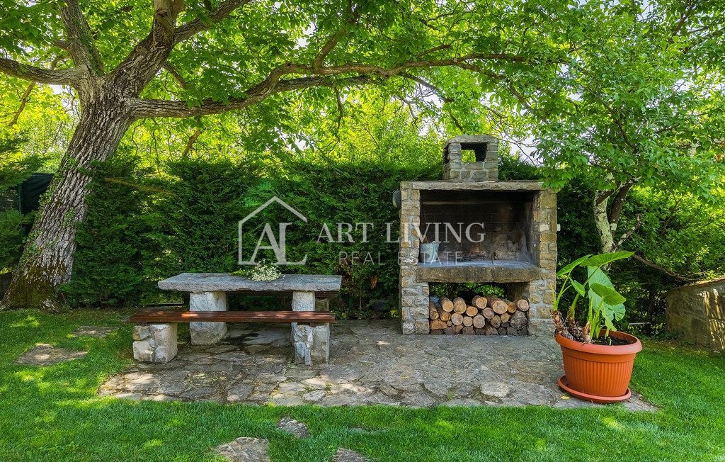 House For sale - Istarska Buzet