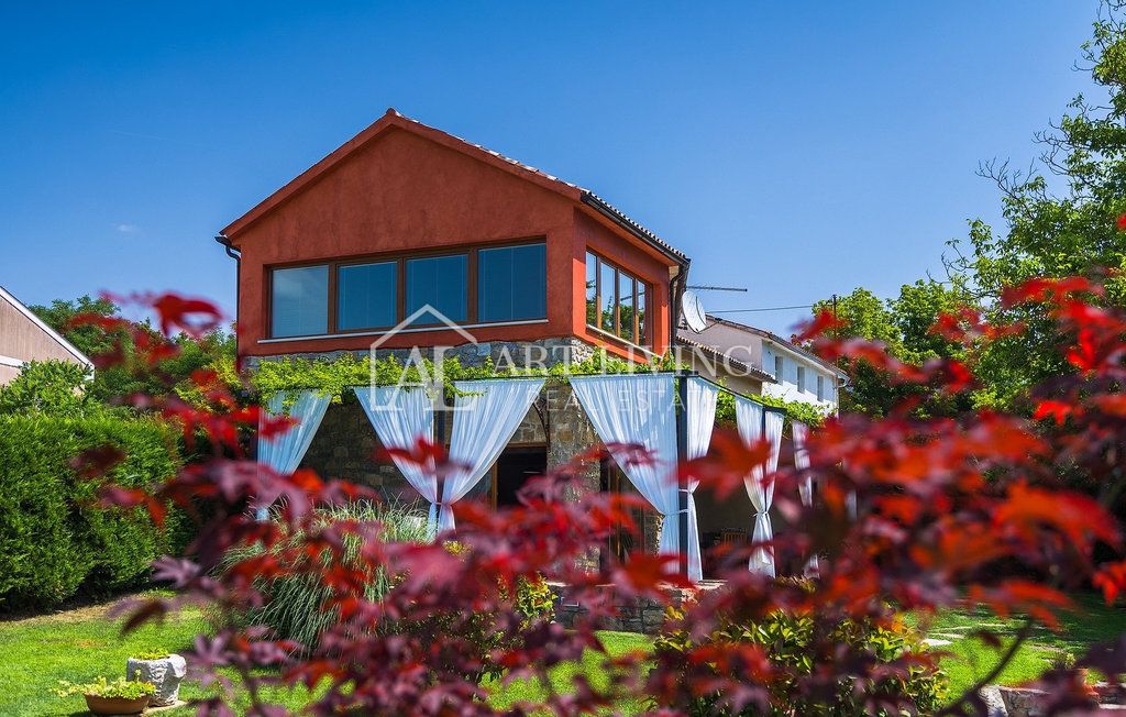 House For sale - Istarska Buzet