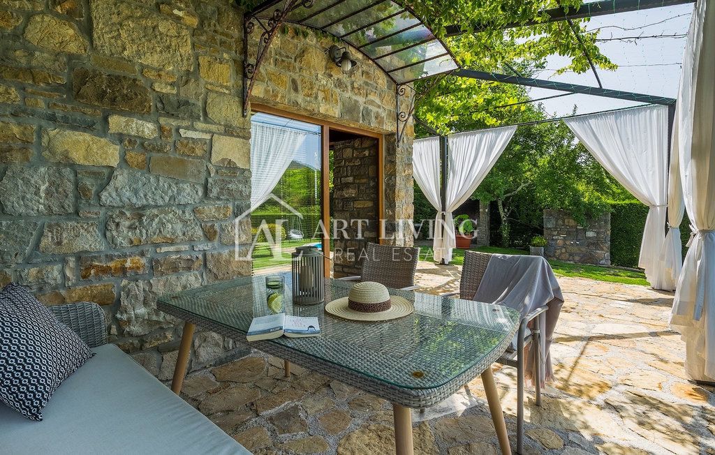 House For sale - Istarska Buzet