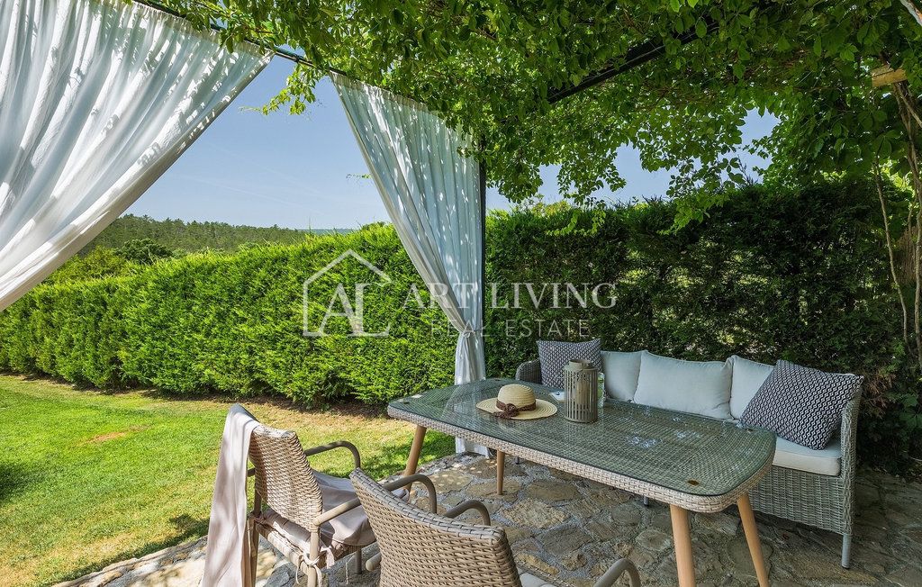 House For sale - Istarska Buzet