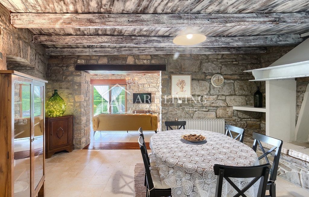 House For sale - Istarska Buzet
