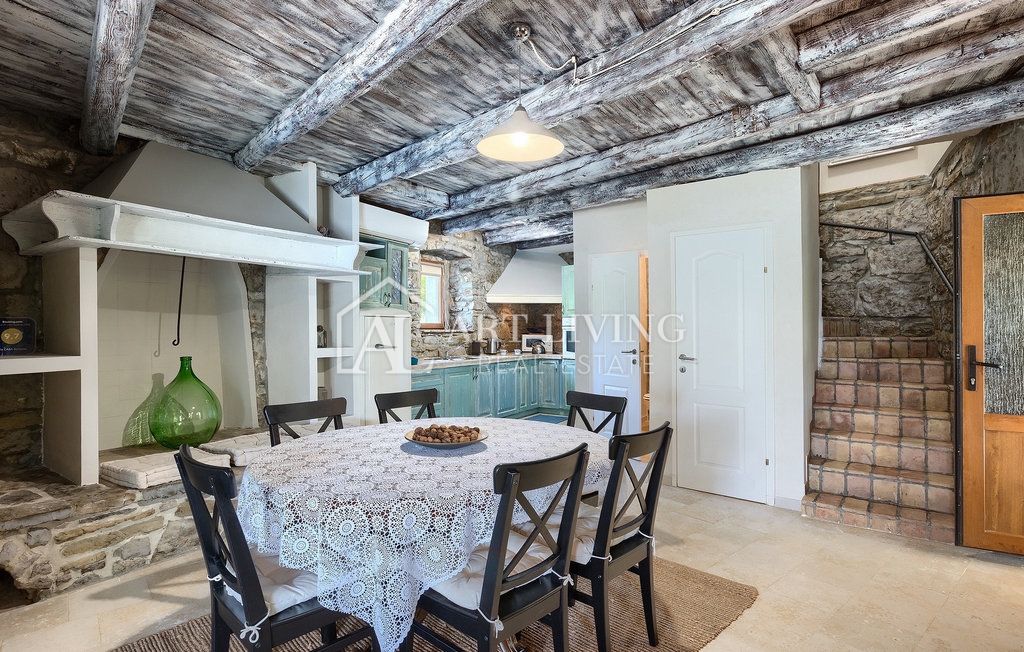 House For sale - Istarska Buzet