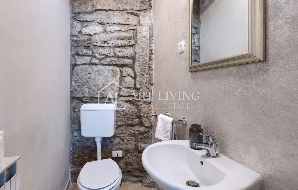 House For sale - Istarska Buzet