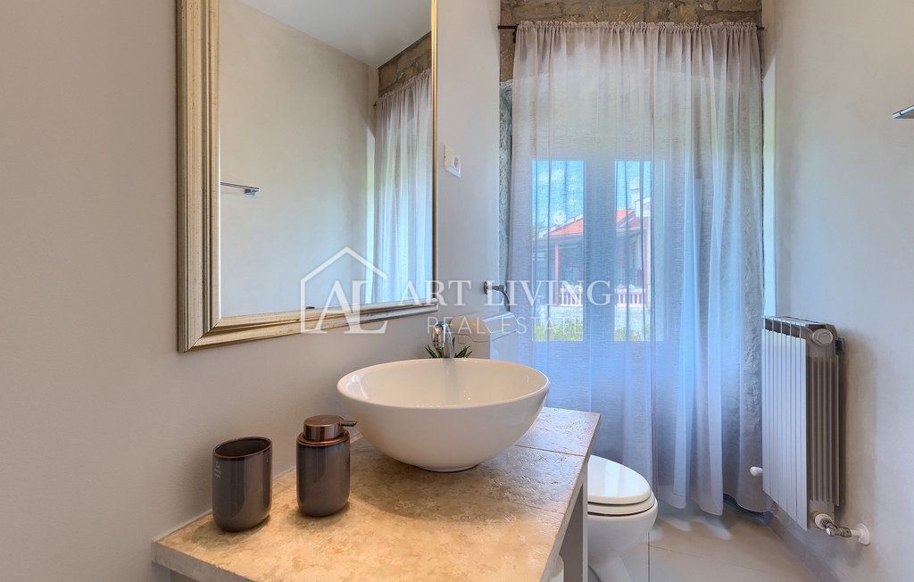 House For sale - Istarska Buzet