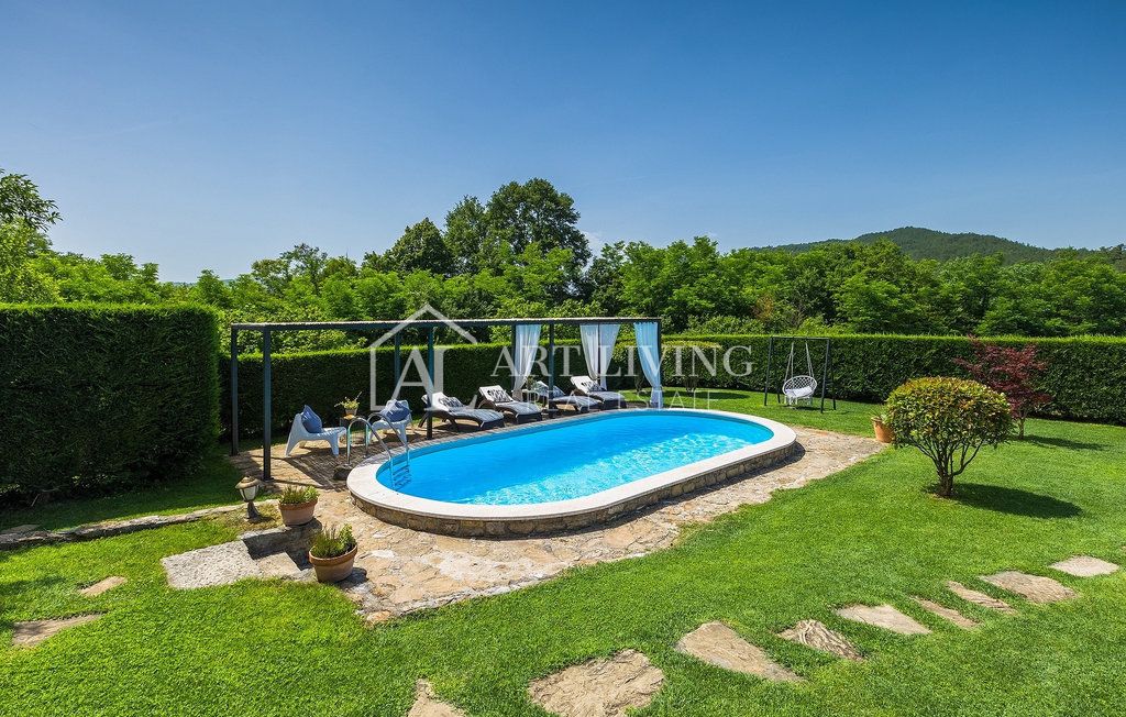 House For sale - Istarska Buzet