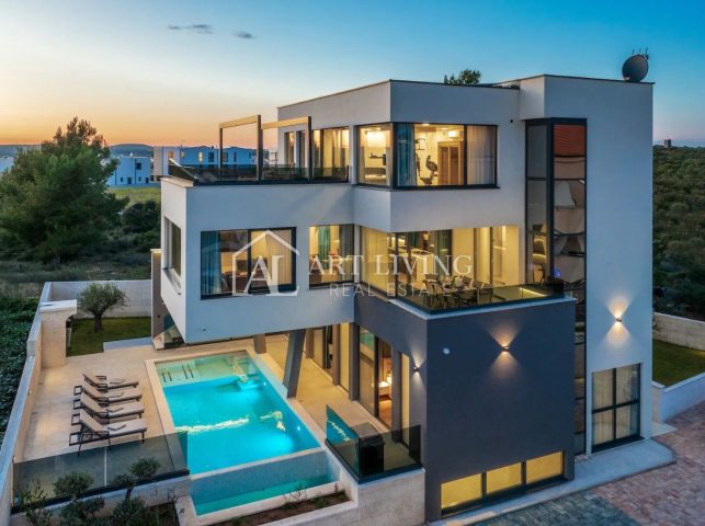 House for sale 320 m² – Medulin
