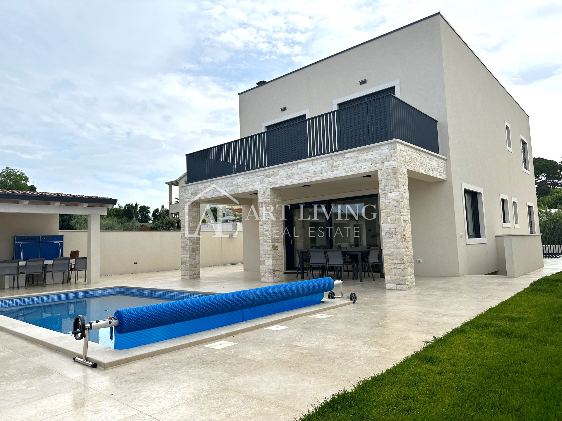 Casa In vendita Umag