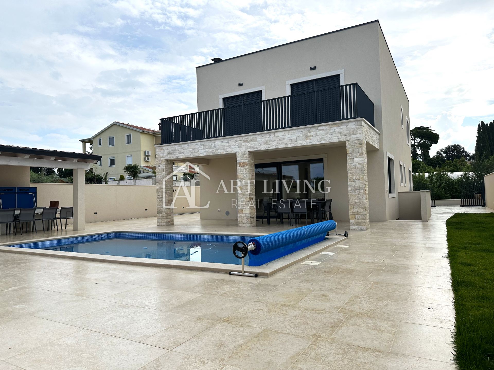 Casa In vendita -  Umag