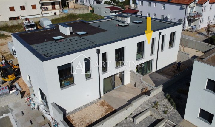 Haus Zu verkaufen - Novigrad - foto 2/18