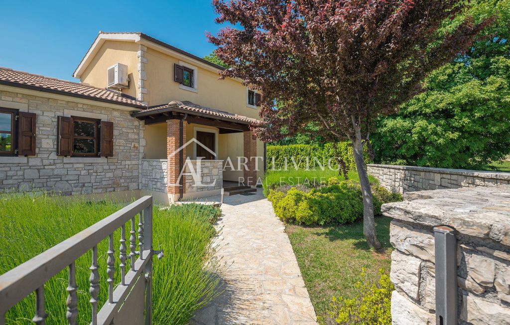 Kuća Na prodaju -  Poreč