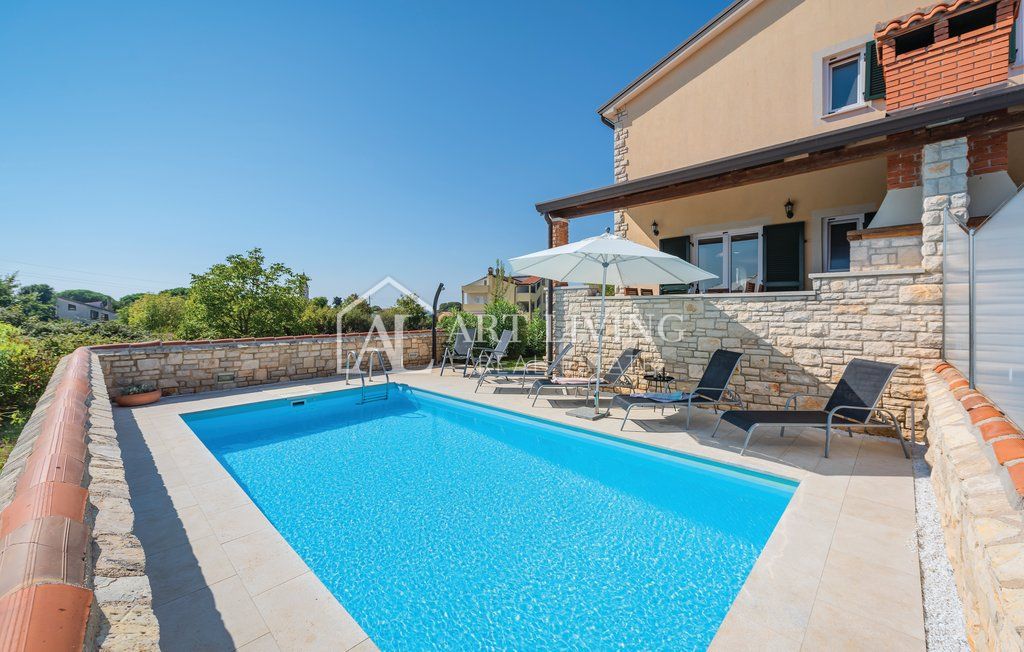 Kuća Na prodaju -  Umag