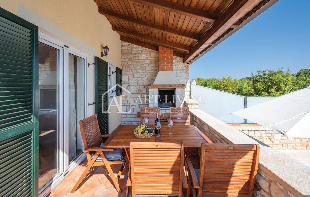 Kuća Na prodaju -  Umag
