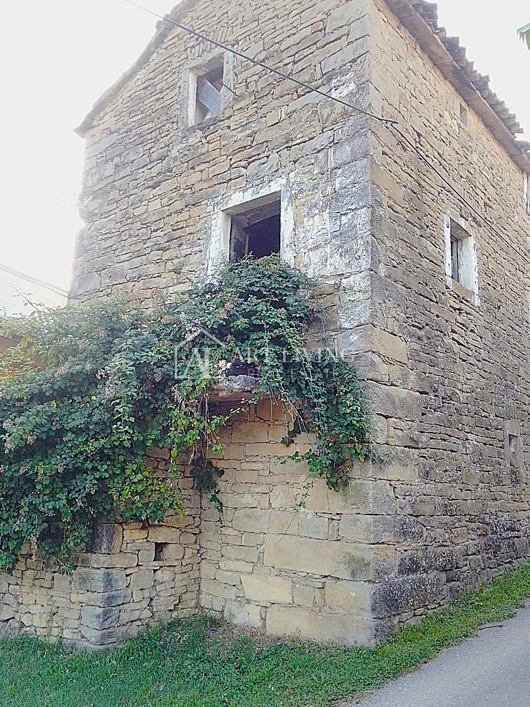 Kuća Na prodaju -  Buzet