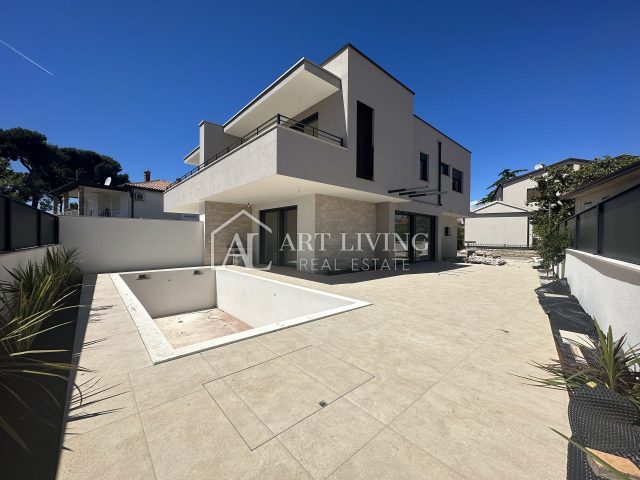 Dům na prodej 125 m² – Umag
