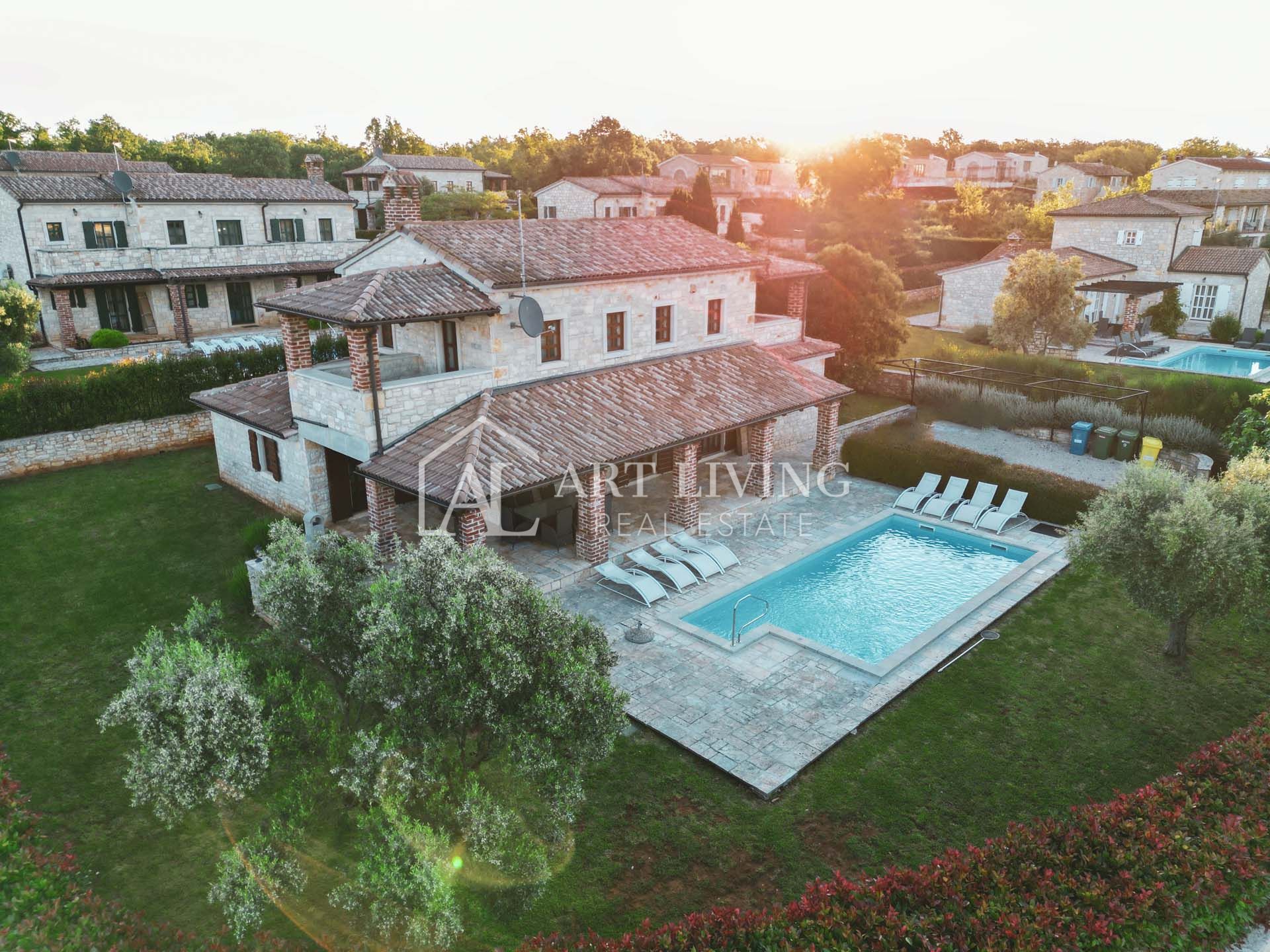 Kuća Na prodaju -  Poreč