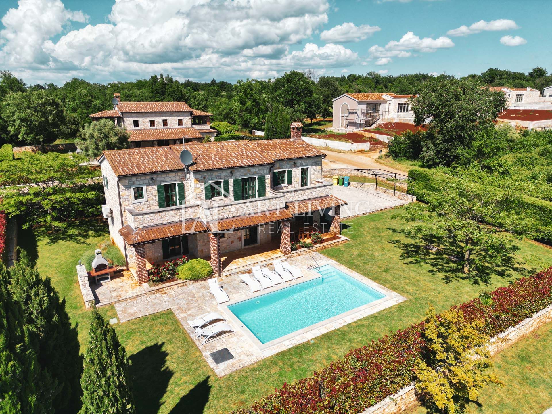 Casa In vendita - Poreč - foto 1/21