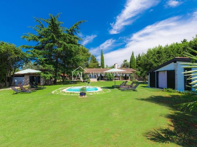 House for sale 270 m² – Umag
