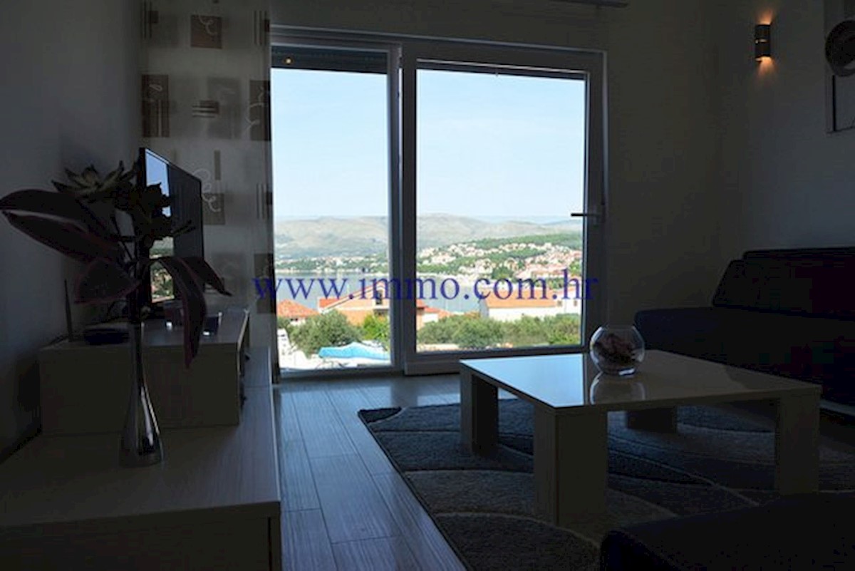 Haus Zu verkaufen - SPLITSKO-DALMATINSKA  TROGIR 