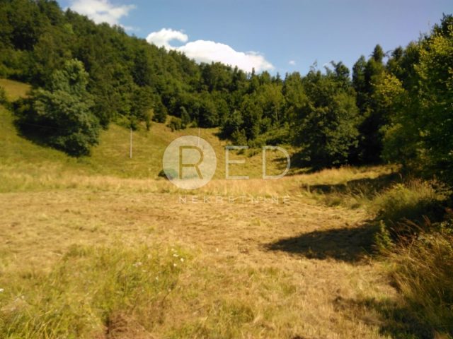Zemljište na prodaju 35160 m² – Slavica