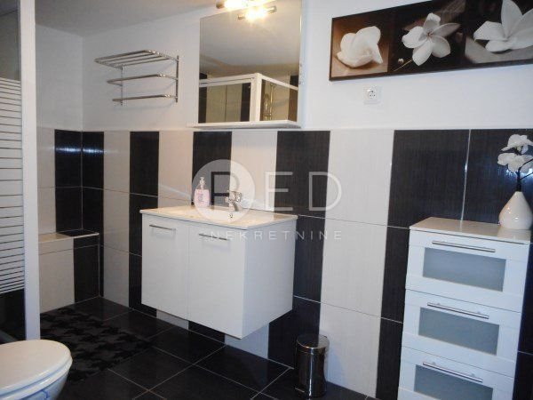 Haus Zu verkaufen - Zadarska Zadar