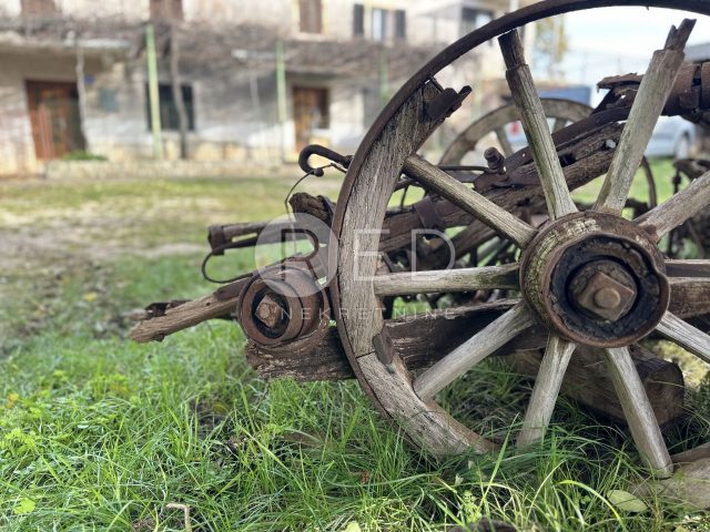 Kuća na prodaju 200 m² – Plovanija
