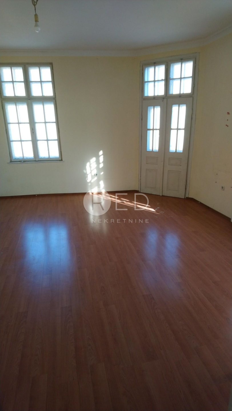 Appartamento In vendita - Osječko-baranjska Osijek