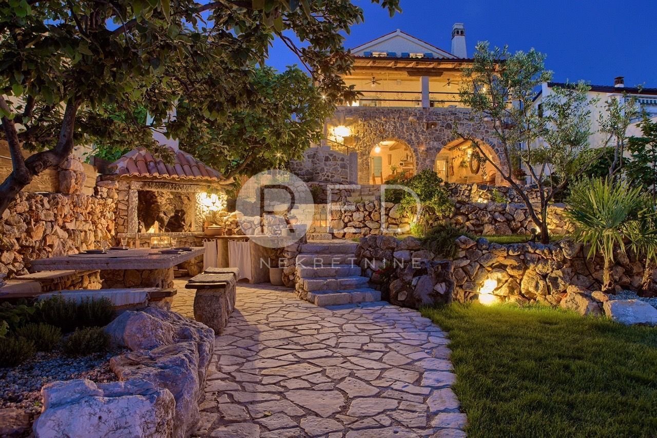 Haus Zu verkaufen - Primorsko-goranska Malinska-Dubašnica